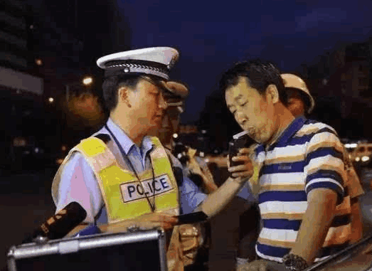 一瓶啤酒多久测不出来,1瓶啤酒三小时后能开车