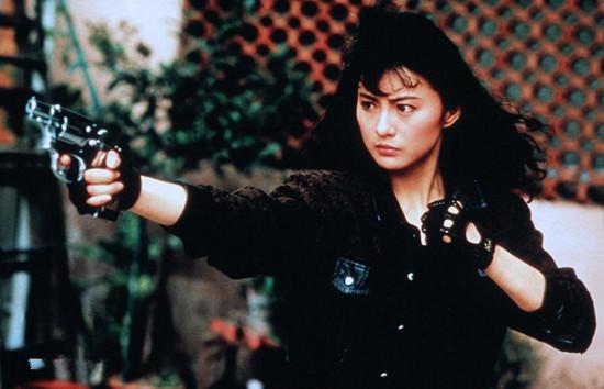 蓝心湄捧红干儿子，宝妈想嫁干儿，她被干儿子毁了，这关系太复杂
