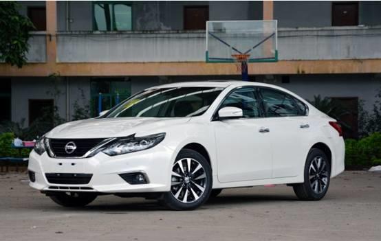 东风日产天籁，跑长途的最好选择，舒适度最佳用过的多说好