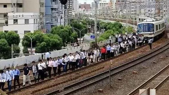 大阪6.1级地震!京都5级!气象厅警告可能会有更