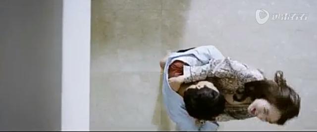 整容医生发现妻子出轨,竟对自己的病人开刀!