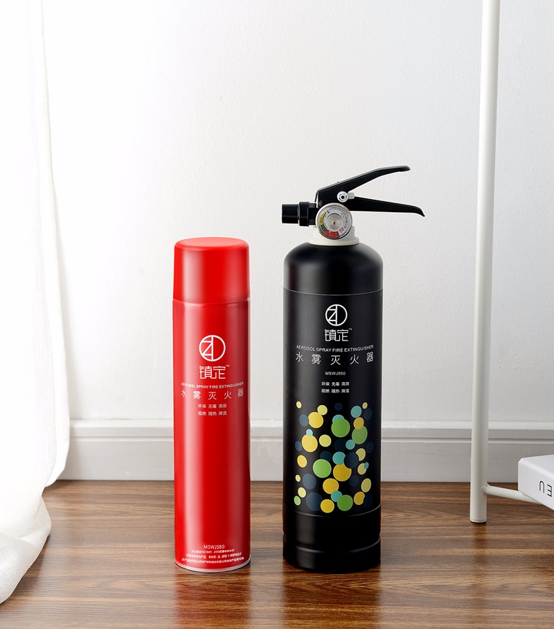 小米有品鼎力推荐镇定灭火器与急救包,驾车出