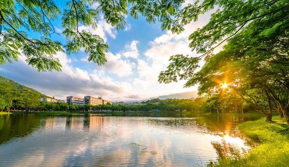 学霸都去哪里了？生源前十的高校排名：浙江大学仅位第十。