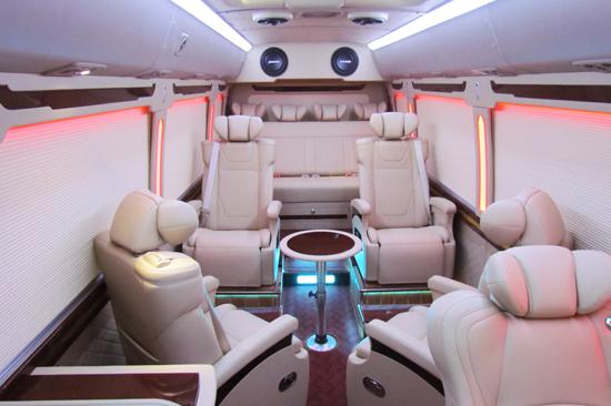 6座进口丰田考斯特价格最低优惠多少钱