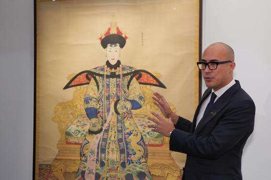 身份成谜的她,却为乾隆生了二子一女,肖像画竟值近1.