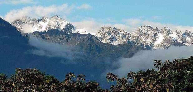 坐拥全球地理位置最好, 资源最多的国家, 为何经