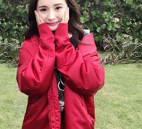 本以为杨幂穿棒球服很美了, 直到看见女神江疏