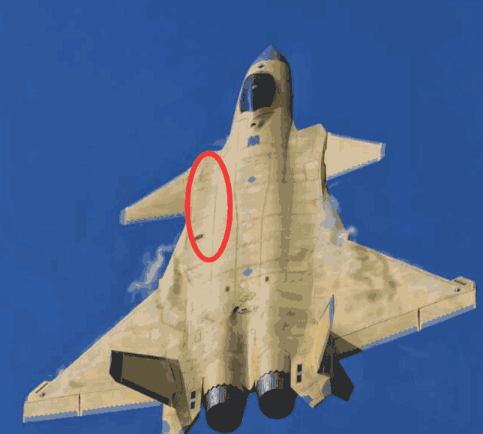 到底有没有? 史诗级难题, 歼20航炮有无成谜!