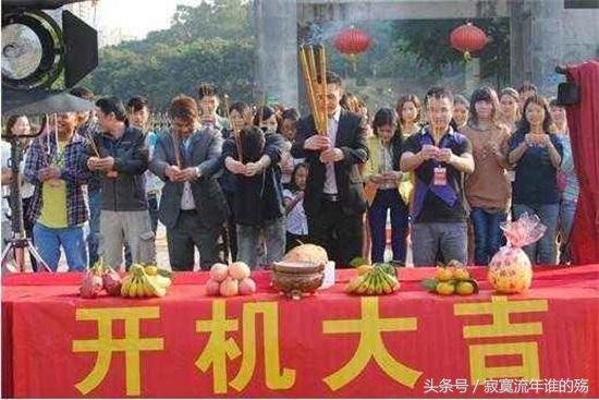 林正英拍僵尸片禁忌多,拍摄结束要求导演必须