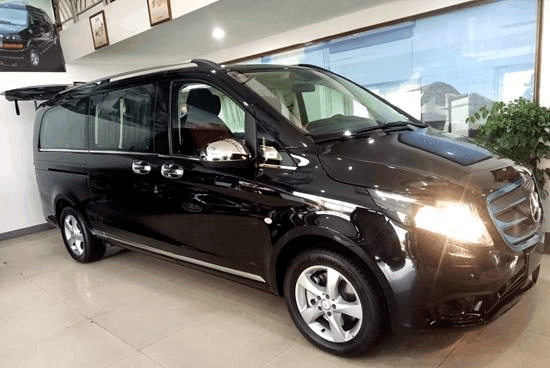 奔驰豪华商务MPV , 比GL8大两圈, V6动力仅30万!