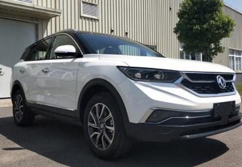 ABC柱全部黑色处理，黑车顶，黑屁股，新款AX7外观大改