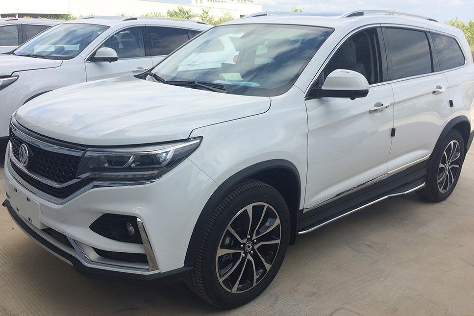 飞机档把宝马引擎，大众方向盘+Q7内饰，这车才卖十万还看啥H6？