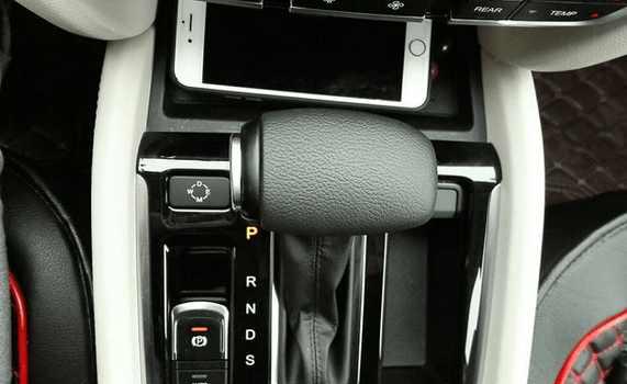 国产最美SUV仅售19万, 外形完虐路虎, 内饰完虐悍马