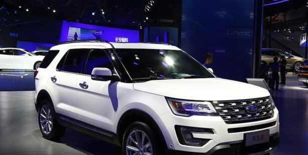 分时四驱非承载式车身动力吊打帕杰罗, 售价45万进藏更胜普拉多