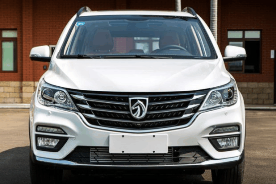 宝骏再次改款, 内饰不输奔驰奥迪, 颜值再上一个台阶卖7万!