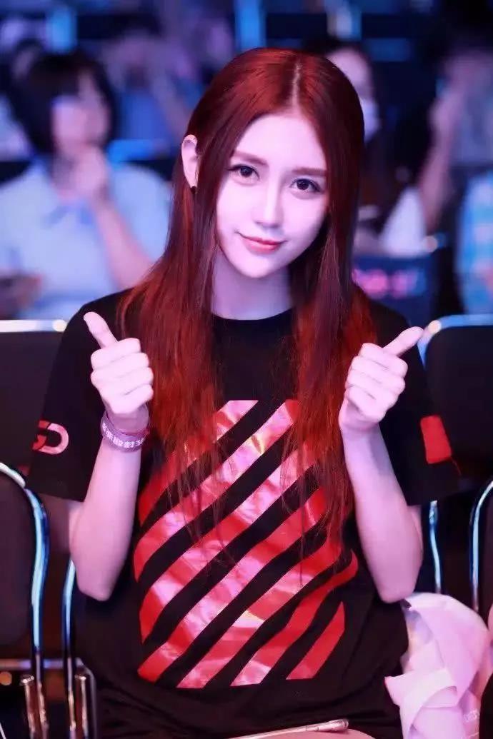 电竞圈的高颜值:守望先锋加拿大选手榜首,比F