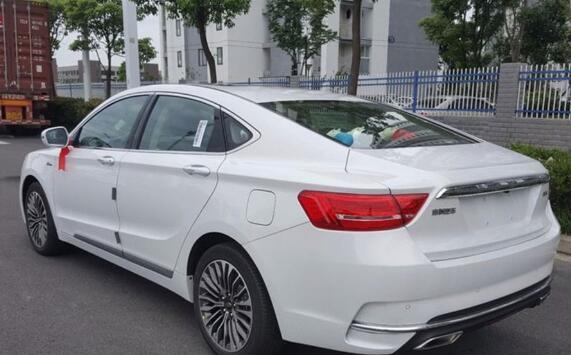 十几万买了台车, 开回老家, 别人都以为我这车要二三十万