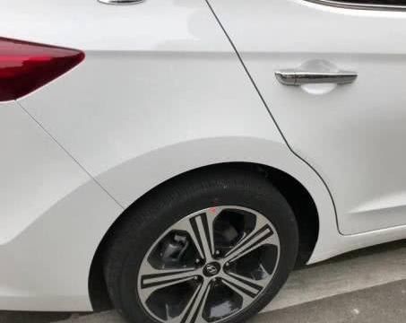 舅舅刚去订了福克斯，见我提这款车回来，果断就去退了！