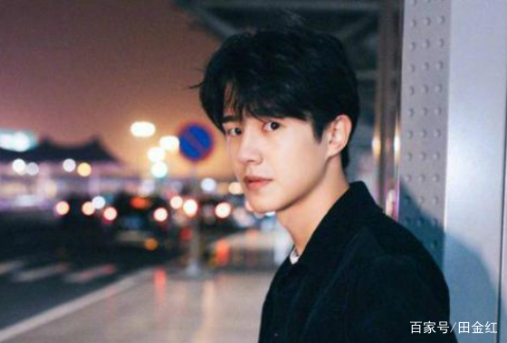 刘昊然签售会上批评逃课粉丝,不知道代课是啥