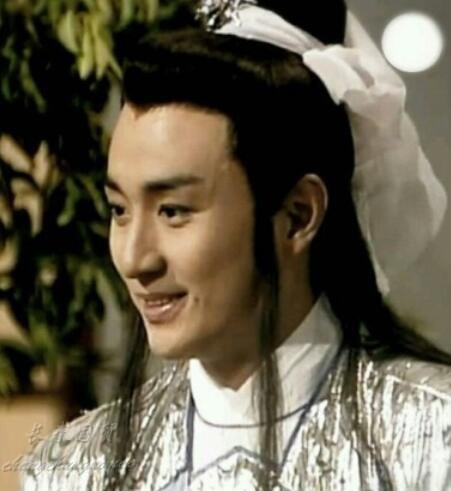 还记得88版《绝代双骄》中的花无缺吗?如今