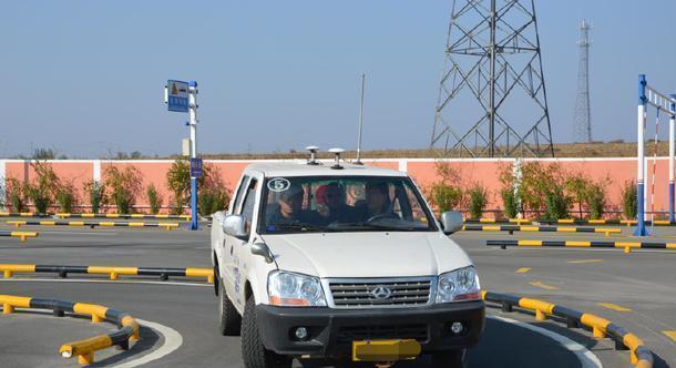 教练:8月2日起,科二科三补考次数新规定,没考驾