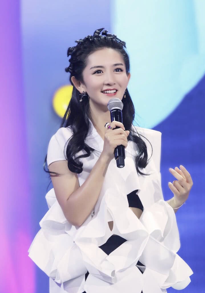 谢娜机场照最新2018图片