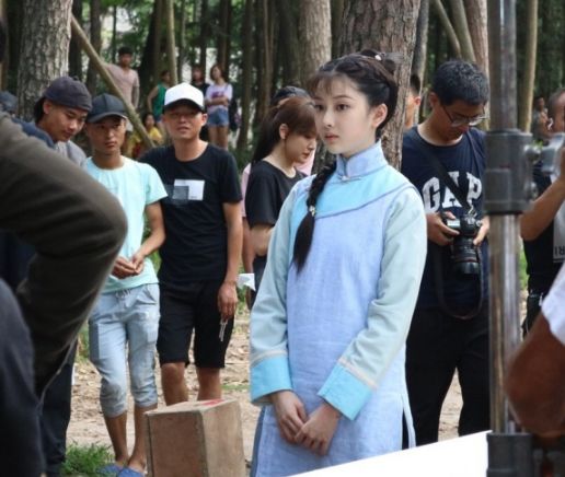 关晓彤和这群颜值逆天的零零后演影版《红楼梦