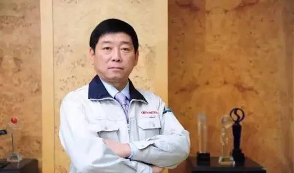 保定车神变身汽车首富, 身价高达405亿, 一年
