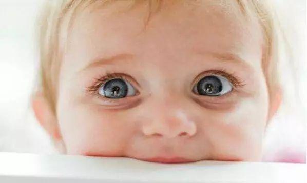 漂亮宝宝图片大眼睛