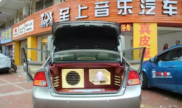 思域在此嚣张！挑战600万以下所有车型的原车音响，不服来战！