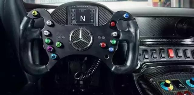 这辆赛车很亲民 150万坐拥梅赛德斯AMG GT