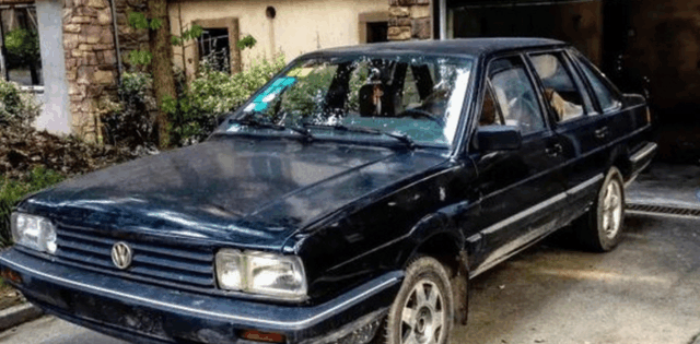 三个小伙5000元买来破旧桑塔纳, 改装之后被富豪收购