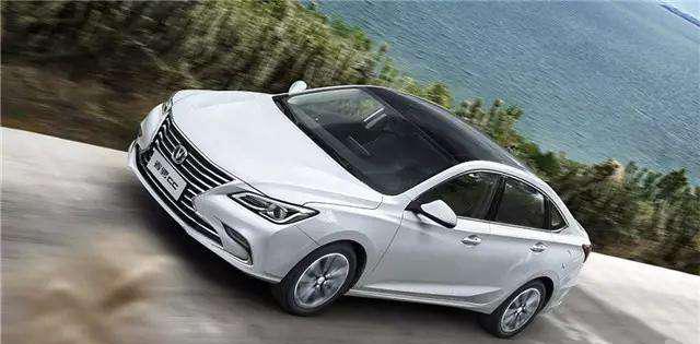 最美家轿仅售8万, 1.5T油耗6L, 完胜CC, 博瑞更不值一提