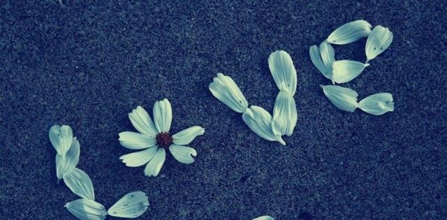 女生是不是单身, 看她的双腿就知道