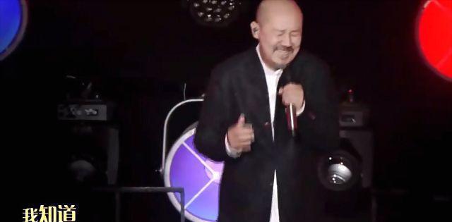 腾格尔丧女退出乐坛, 如今光头复出, 原因令人动