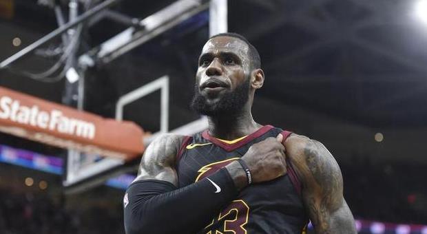 詹姆斯季后赛总得分历史第一,场均得分与乔丹