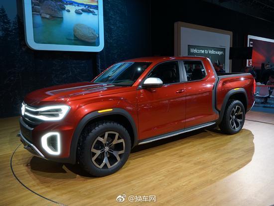 大众全新皮卡概念车亮相 LED光带抢眼纽约车展现场报道 在刚刚开幕