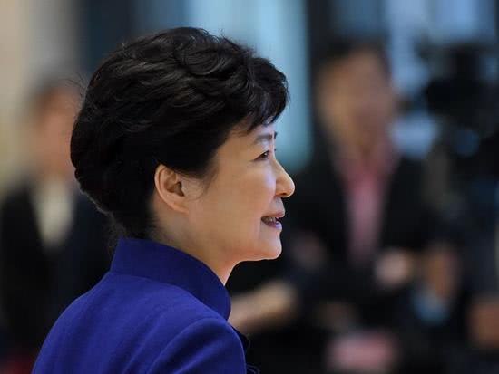 朴槿惠妹妹从无罪到有罪,韩国法院一审二审差