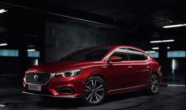 别克英朗遇头号劲敌, 高颜值豪华平民轿车, 仅9万!