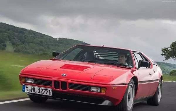 车评: 宝马经典超级跑车BMW M1