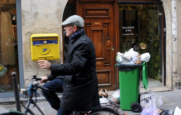 垃圾成堆,治安混乱,巴黎其实没你想象的那么美