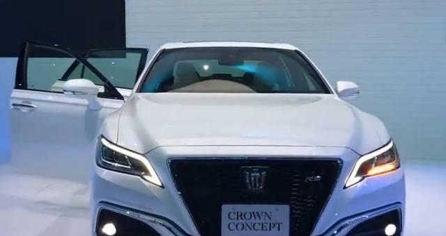 丰田终于醒悟了, 15代皇冠完爆帕萨特, 25万谁还买迈腾、雅阁!