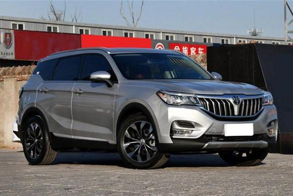 颜值与X1不相上下价格却仅需10万！华晨V6到底值不值？