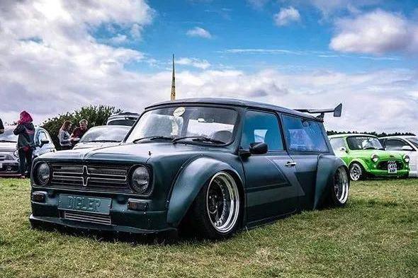 花6000元买辆马自达MX-5，魔改成老Mini居然还能挂牌上路？