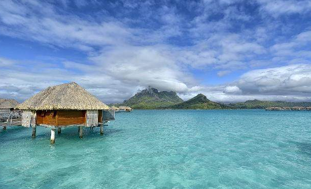 25条伤感爱情句子,一个人偷偷想你,已成为我最