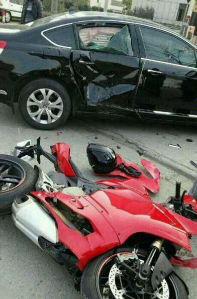 雪铁龙撞上摩托车, 小车没想到这辆摩托车如此贵