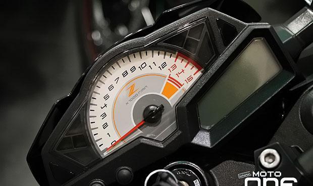 疾走奔驰,帅到没朋友了!川崎Kawasaki Z300摩托街车