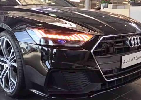 18款奥迪A7实车亮相，流水转向灯实力强悍，高端大气上档次