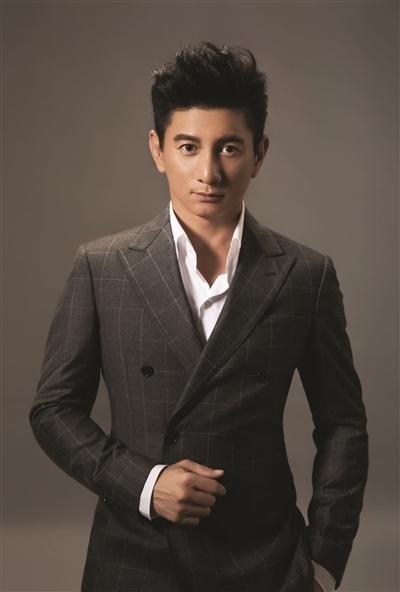 明星是怎么被星探发现的?吴奇隆摆地摊,最后一