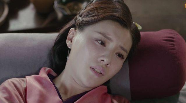 扶摇真实身份是璇玑国大公主,佛莲亲姐姐,两人